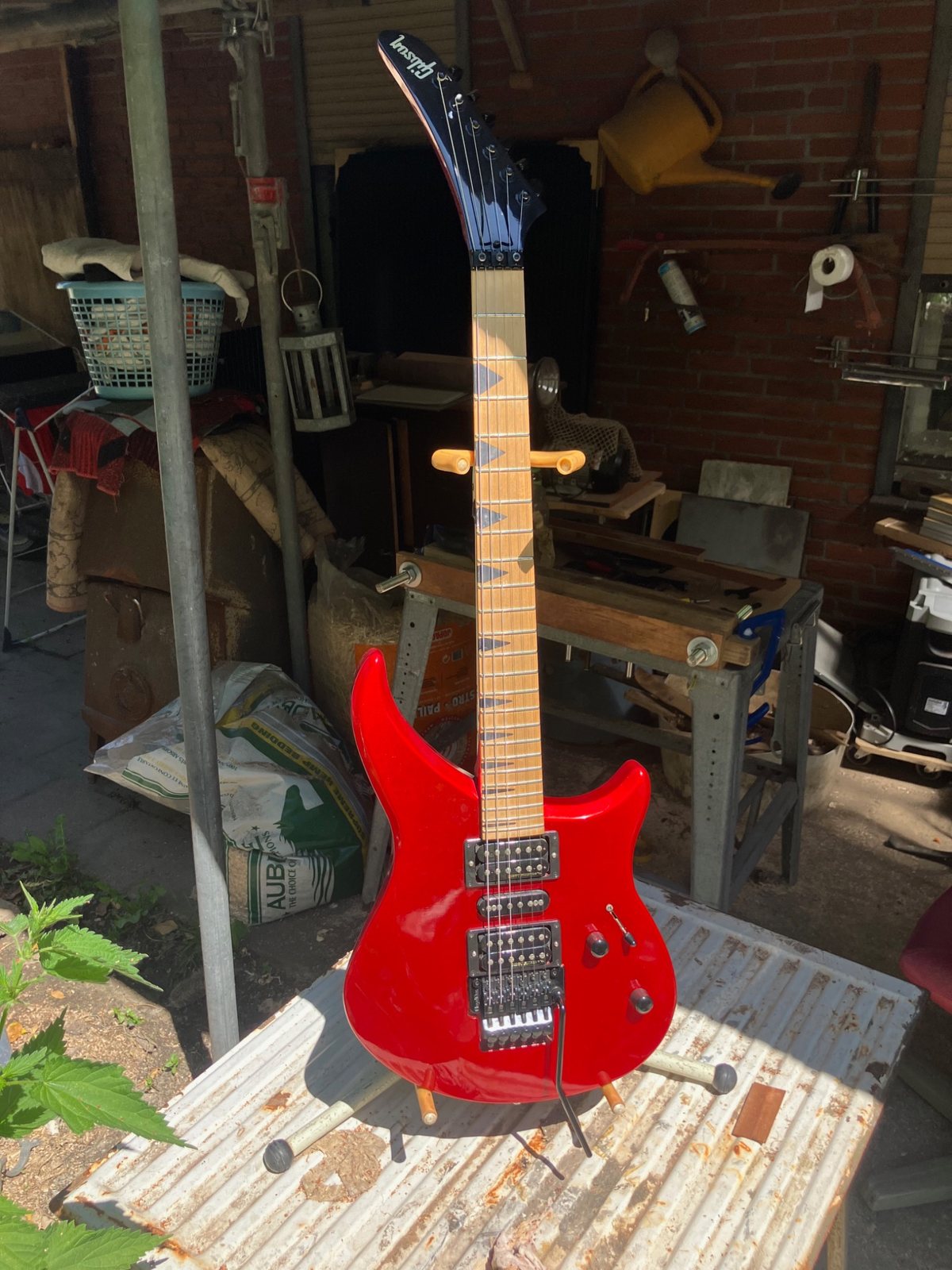 Gibson M-III Reissue 2013 totaaloverzicht in Vibrant Red